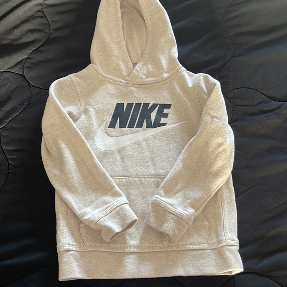 Nike Sweatshirt / Nike Hoodie